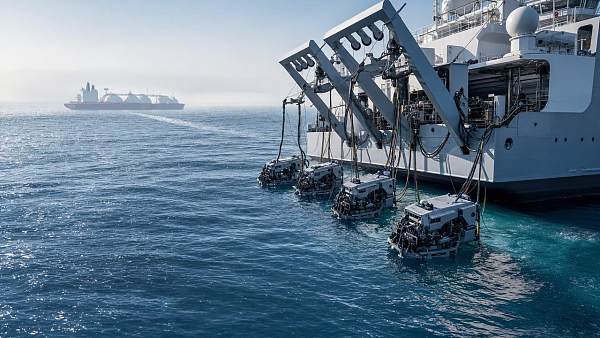 Multinational ROV Mine-Clearing Deployment in Strait of Hormuz Extends Marine Winches Lead Times to 22 Weeks