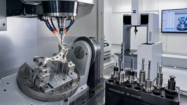 Titanium Alloy Machining for Medical Parts: Tolerances, Tools, and Risk Points