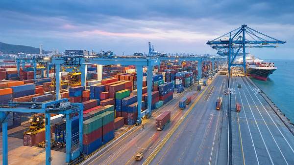Smart Logistics for Port Operations: Key Systems That Reduce Yard Congestion