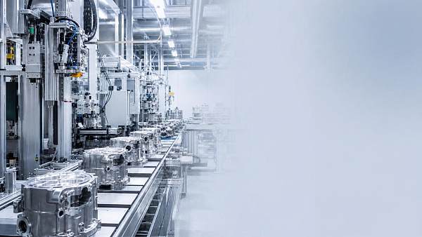 Production Efficiency Analysis: Which KPIs Matter Most for Daily Factory Decisions?