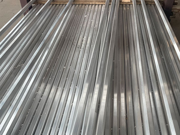 When to Use a Conductive Aluminum Busbar in Power Systems