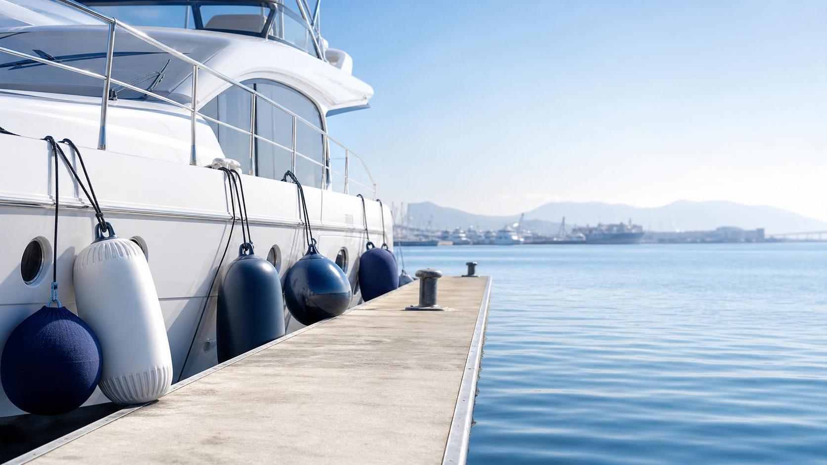 How to Choose Inflatable Boat Fenders for Size, Stability, and Dock Protection