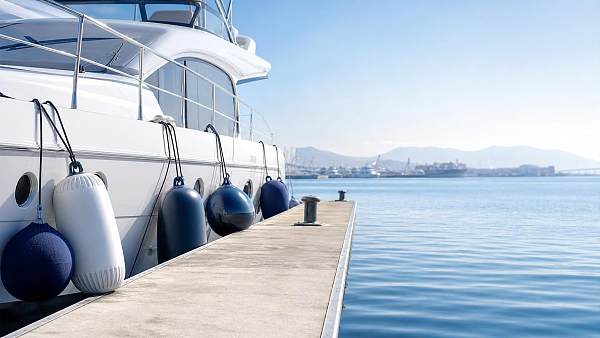 How to Choose Inflatable Boat Fenders for Size, Stability, and Dock Protection