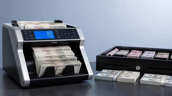 How fast is a high speed currency counting machine in daily cash handling?
