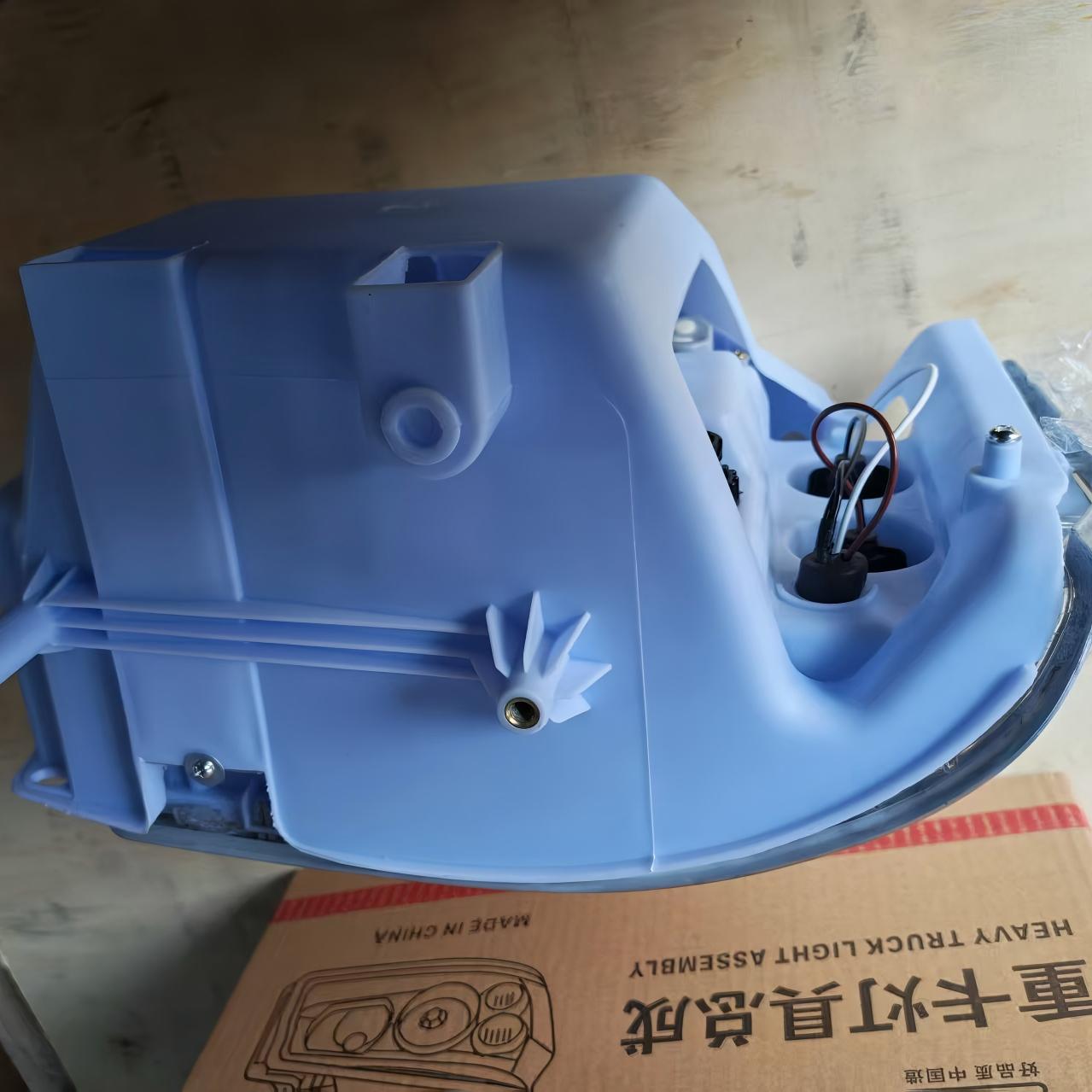 Headlamp L 371 WG9719720001 for SINOTRUK HOWO 371 Heavy Duty Truck (Left Front Headlight Assembly)