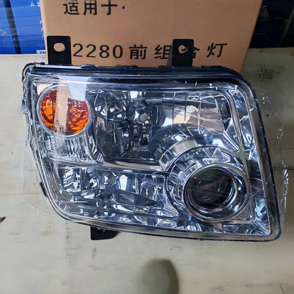 Foton Headlamp R (Right Side) Truck Headlight Assembly for Foton Heavy Duty Truck