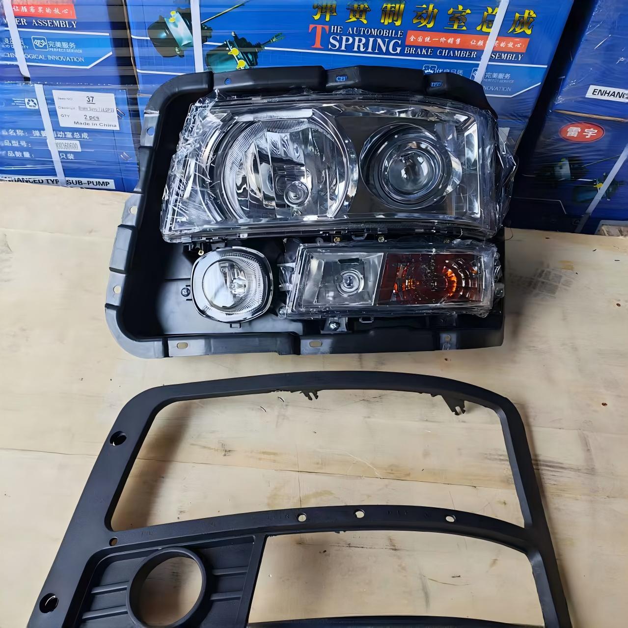 Shacman Headlamp L (Left Side) Truck Headlight Assembly for Shacman F2000 / F3000 Heavy Duty Truck