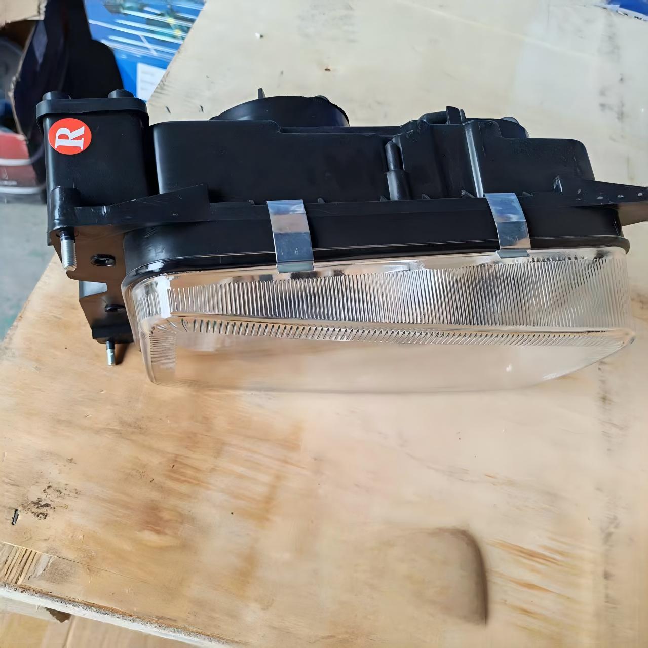 Headlight for STW R (Right Side) Heavy Duty Truck Headlamp Assembly