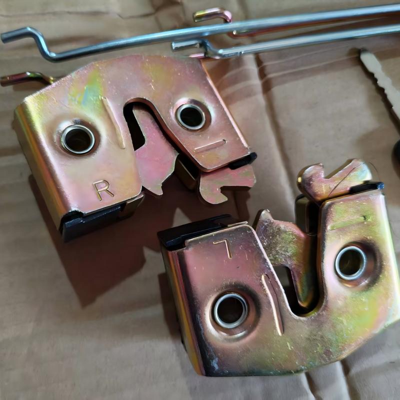 SINOTRUK HOWO Door Lock Assembly WG1642341001 for HOWO A7 T7H Truck Cabin