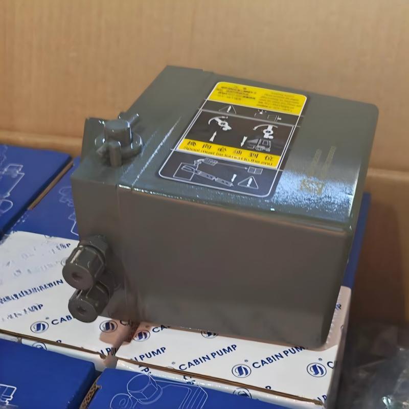 SINOTRUK HOWO Cabin Lifting Pump WG9719820001 Hydraulic Hand Pump