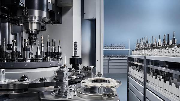 How North American semiconductor manufacturers can reduce tool-change downtime