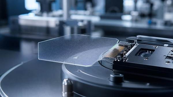 China Unveils Ultra-High-Resolution QD Display Tech for AR/VR