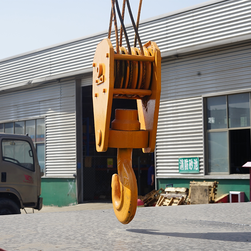 Camion-grue à flèche 6X4 d'occasion et reconditionné