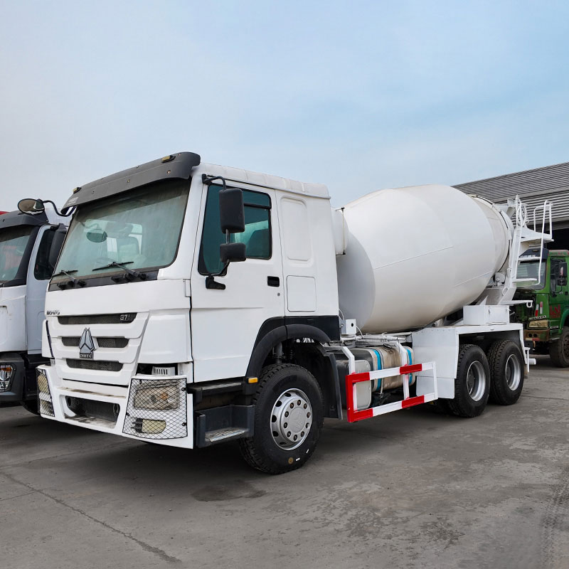 Camion malaxeur à béton Howo d'occasion 6x4
