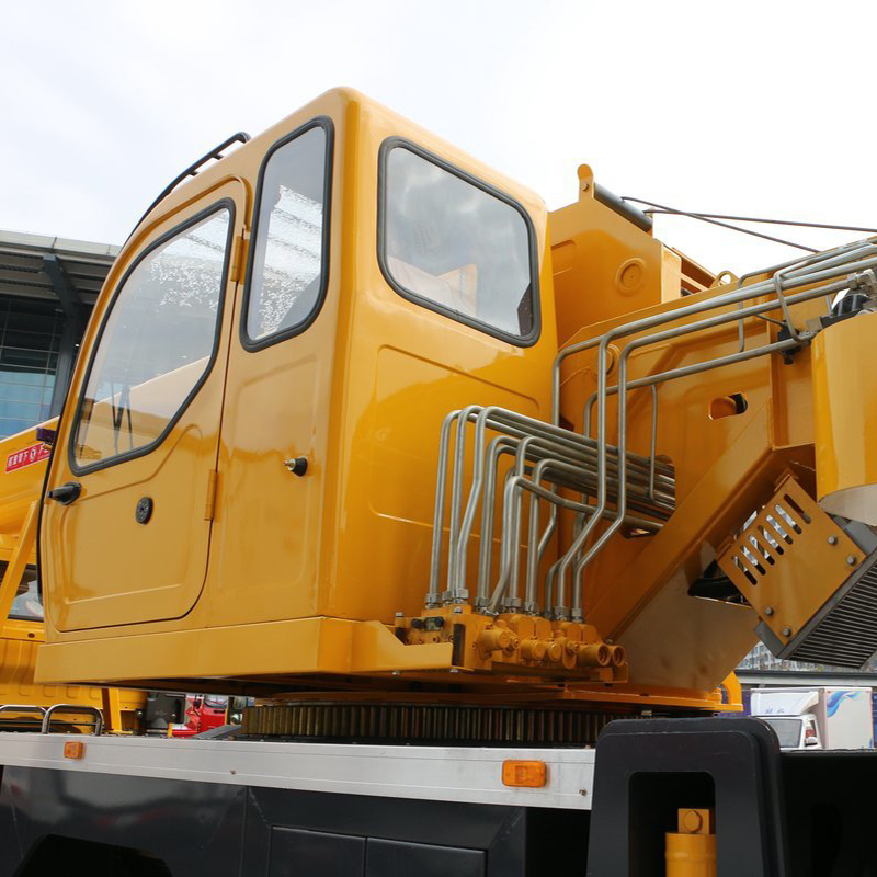 Grue mobile sur camion d'occasion
