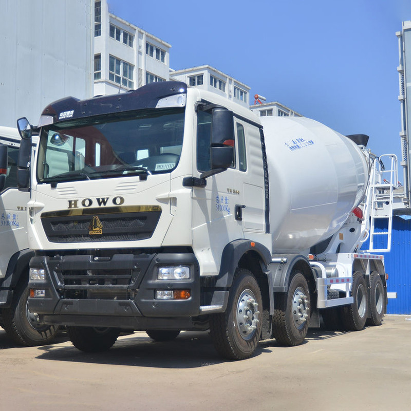 3 Camión mezclador Used Sinotruk Howo 8X4 de 12 ruedas