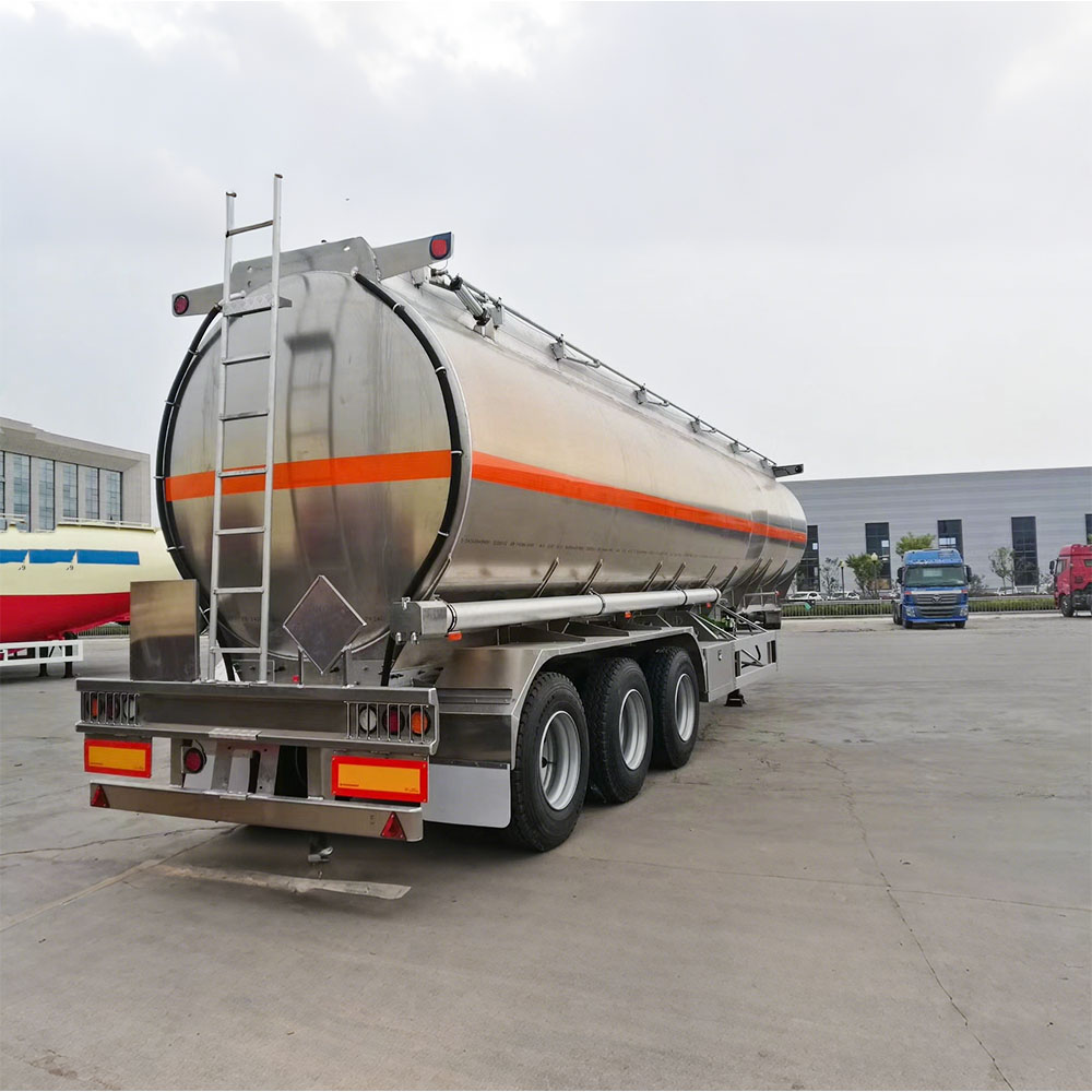 Remolque cisterna de aluminio usado de 3 ejes para combustible y productos químicos