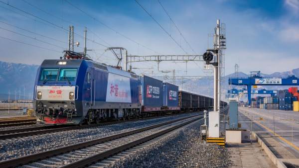 Global freight rail industry insights shaping fleet plans in 2026