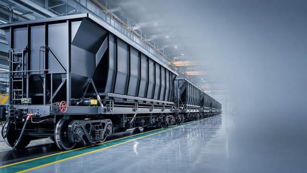 What sets a hopper wagon factory apart in long runs