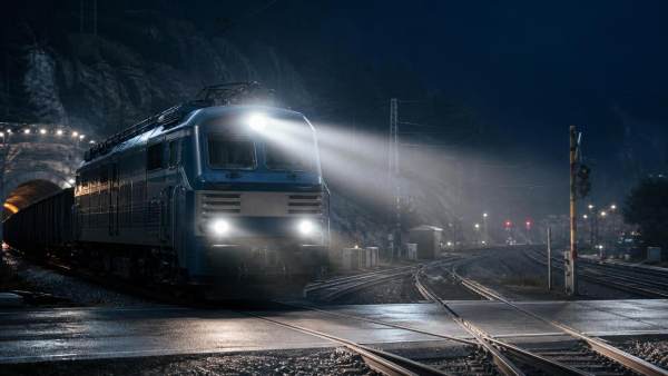 How to Specify Locomotive Lighting for Safe Night Operation on Freight Routes