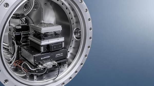 Vacuum Compatible Nano-Stage: Key Specs That Matter in Real Lab Use