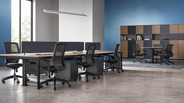 Modern Office Furniture for Coworking Spaces: What Lasts and What Fails