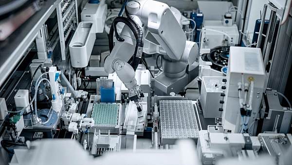 What Collision Avoidance Logic Misses in Tight Lab Cells