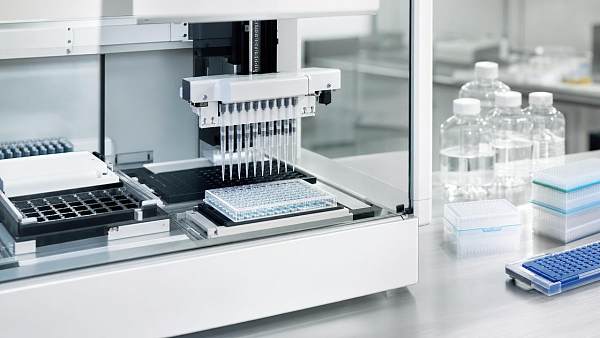 Can automated pipetting lower costs without adding errors?