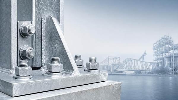 Hot Dip Galvanized Fasteners OEM: Coating Trade-Offs in Outdoor Steelwork