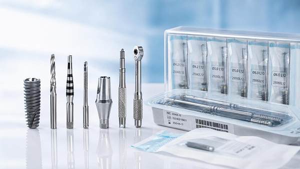 How to Compare Dental Implant Kits by Compatibility, Sterility, and Cost