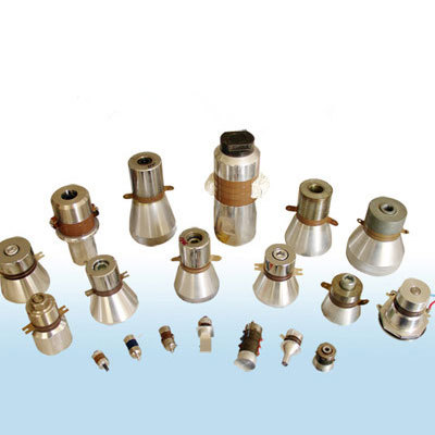 cleaning-transducer01-(16) Ultrasonic welding and hole drilling transducer JUDE Manufacture