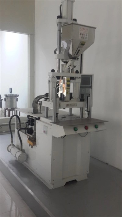 Ceramic-in ultrasound transducer for HIFU treatment