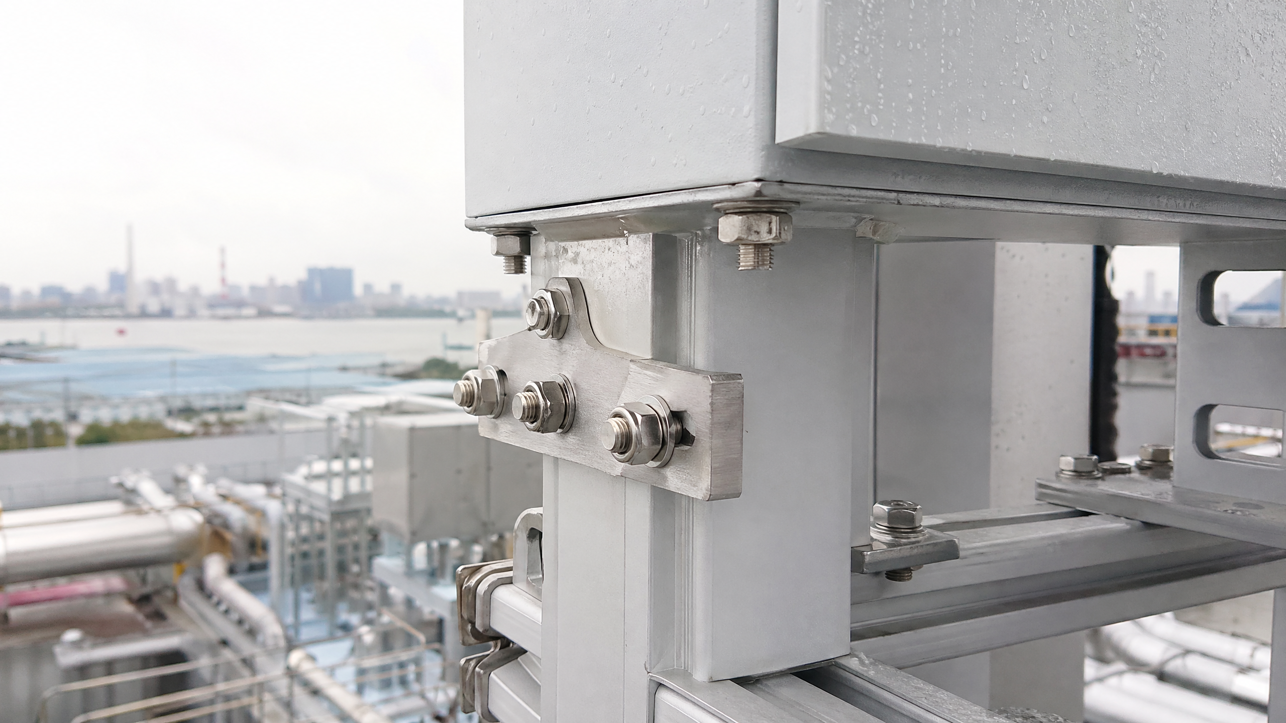 Are stainless fasteners always the better choice outdoors? Are stainless fasteners always the better choice outdoors?