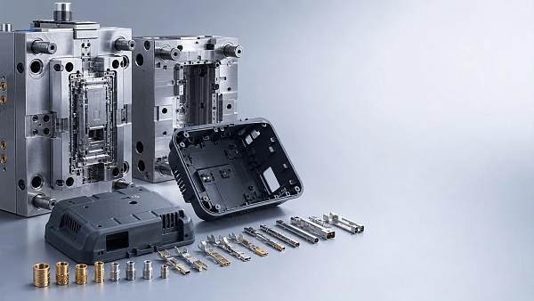 When injection molding OEM service beats in-house production