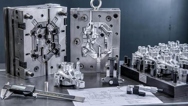 How to Evaluate Hot Chamber Die Casting Molds for Zinc Alloy Part Quality?