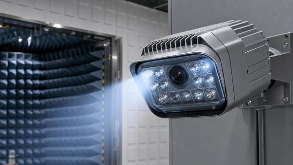 UL 8800 Rev. 2026 Passes Emergency Vote: AI Security Lamps Require Visual Disturbance Limits