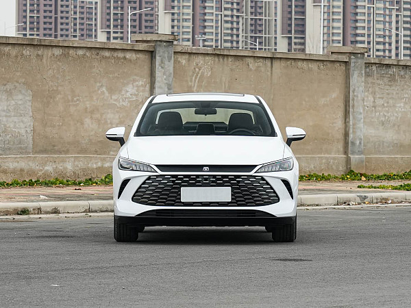 外观-比亚迪秦PLUS 2026款DM-i 210KM进取型(2)
