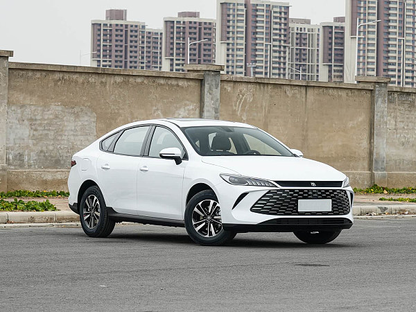 外观-比亚迪秦PLUS 2026款DM-i 210KM进取型(3)