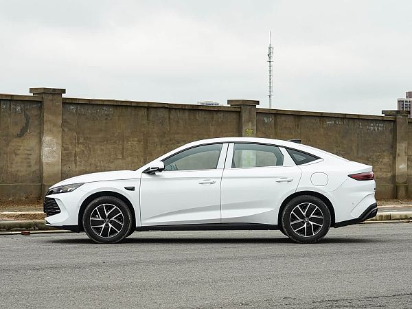 外观-比亚迪秦L 2026款DM-i 128KM领先型(4)