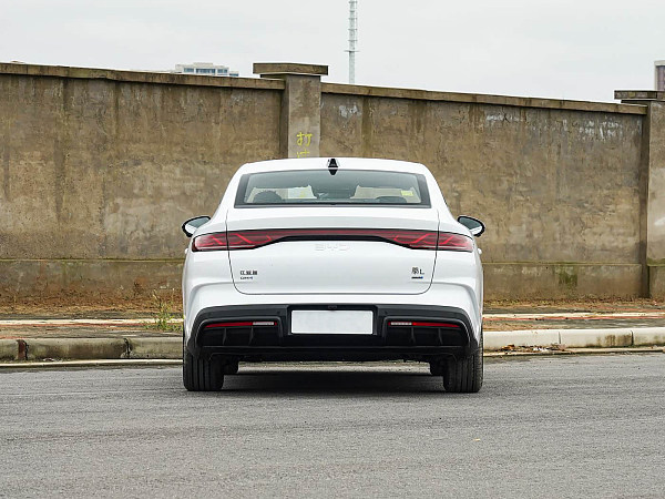 外观-比亚迪秦L 2026款DM-i 128KM领先型(6)