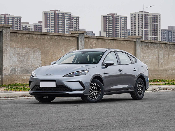 外观-比亚迪海豹05 DM-i 2026款210KM尊贵型(1)