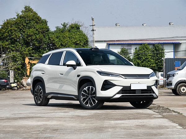 外观-比亚迪宋Ultra EV 2026款710KM卓越型(3)