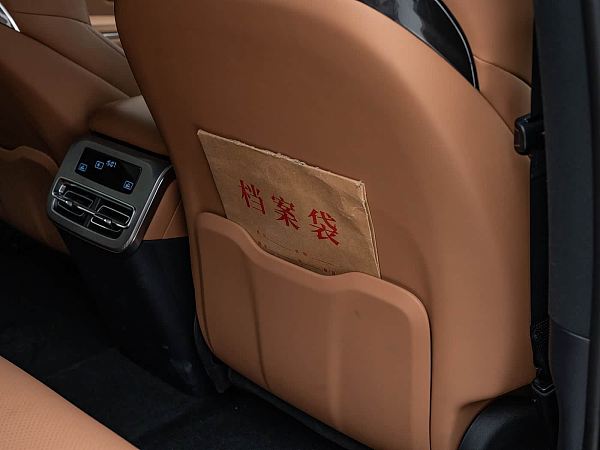 座椅-比亚迪汉L 2025款DM-p四驱激光雷达旗舰型(4)