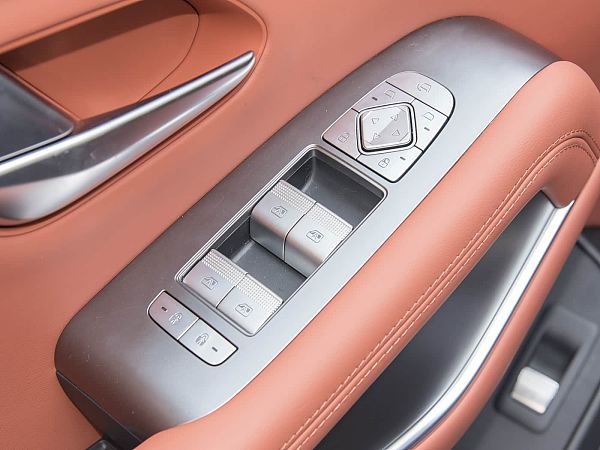 座椅-比亚迪唐L 2025款EV 600KM四驱激光雷达旗舰型(2)