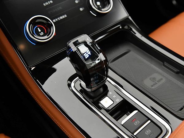 中控-捷途X70 PLUS 2026款 1.5T DCT精英型7座(5)