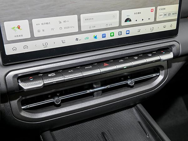 中控-坦克300新能源2025款Hi4-T 37.1kWh(3)