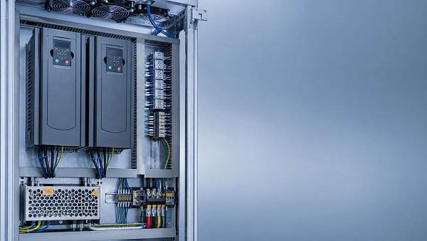 How to Choose Compact Variable Frequency Drives for Tight Panel Layouts