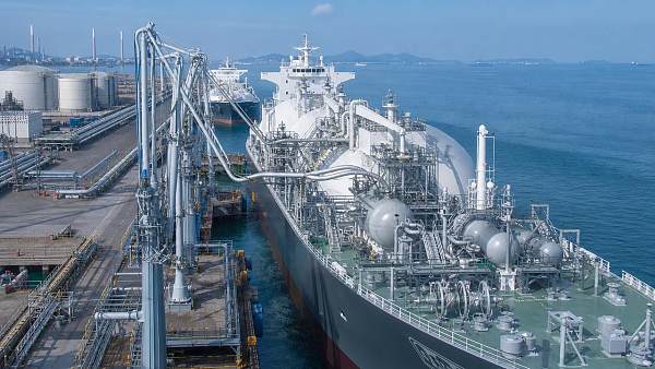 LNG Spot Prices Surge 22%; Shipowners Rush to Secure Bunkering at Ningbo-Zhoushan