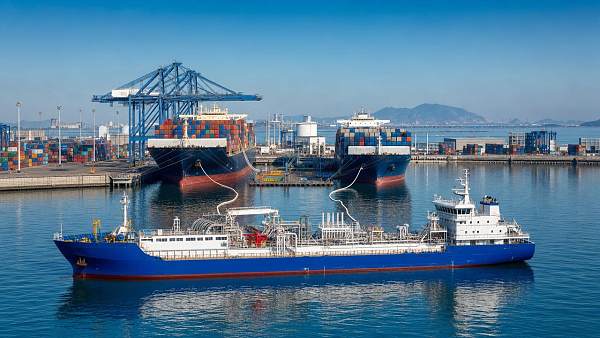 Ningbo Launches常态化 LNG Bunkering for Multiple Vessels