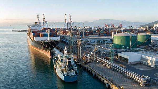 Bunker Holding, SyntexNRG Set Green Methanol Deal